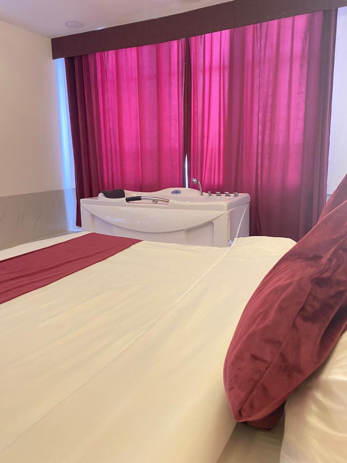 Al Hussam Hotel Apartments Rusayl Eksteriør billede